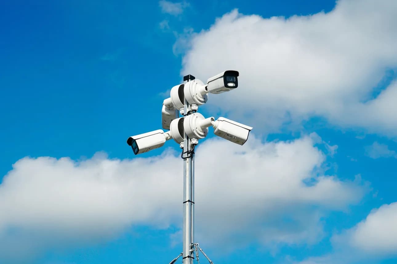 Roaming permanent et SIM IoT : ce que les opérateurs de vidéosurveillance doivent savoir