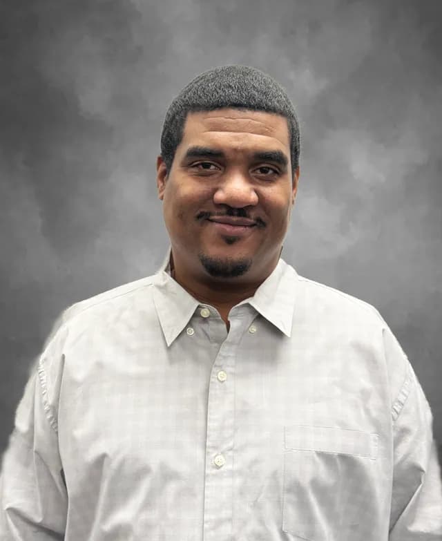 Vernon - Corporate Account Executive at Cellhire USA